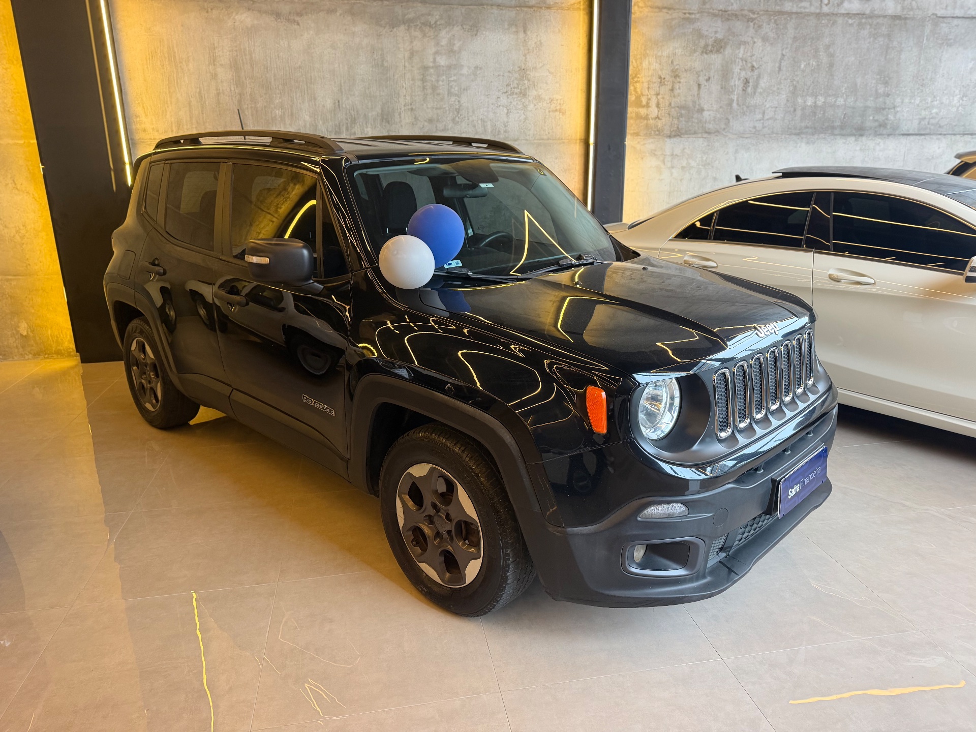 Jeep Renegade Sport AT — foto 1 de 7